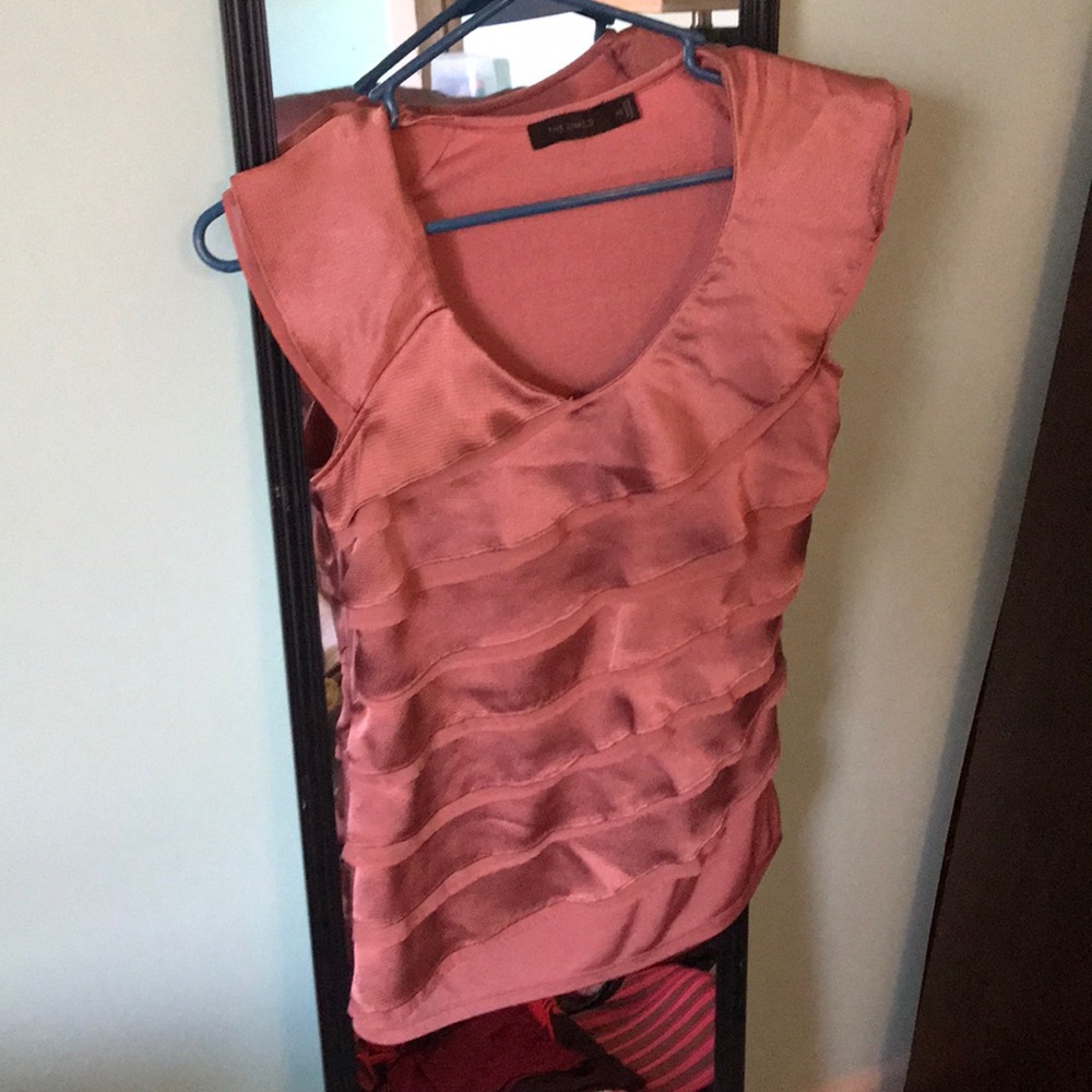 Ruffle top